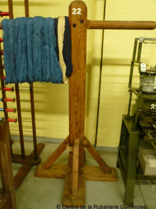 Batte pour écheveaux