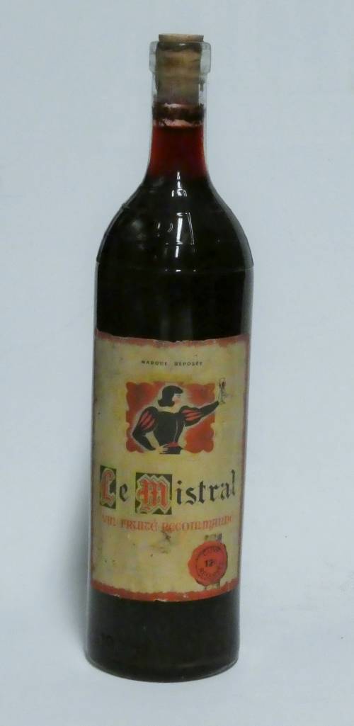 Bouteille de vin "Le Mistral"