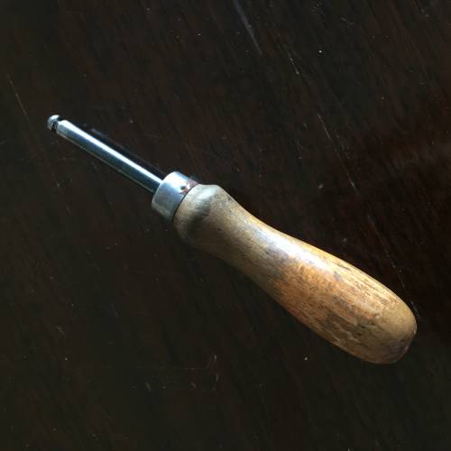 Clef pour ressort de fixation