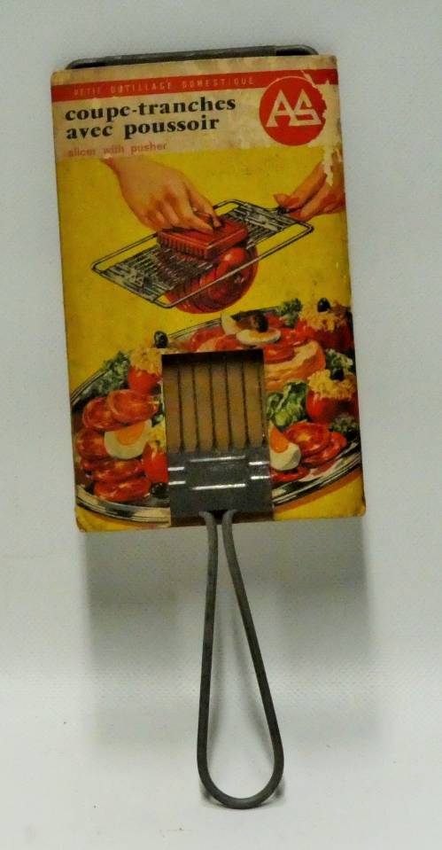 Coupe-Tranches avec poussoir